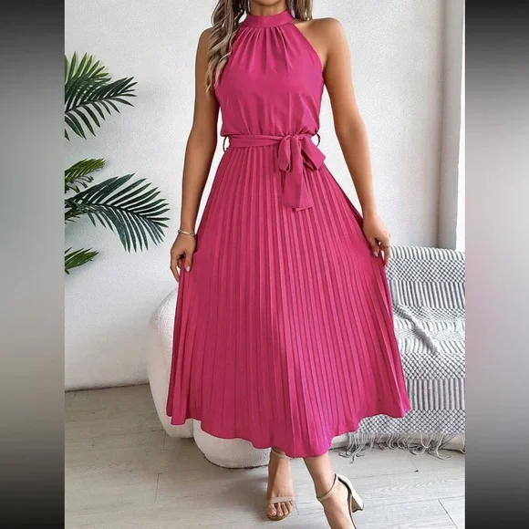 strapless open back dress Chic Plus Size Ombre Halter Neck Pleated Dress for Elegant Occasions –  Canary Houze main image 0